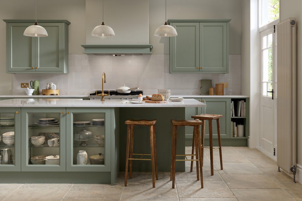 Pembridge-Reed-Green_Cameo-1-scaled
