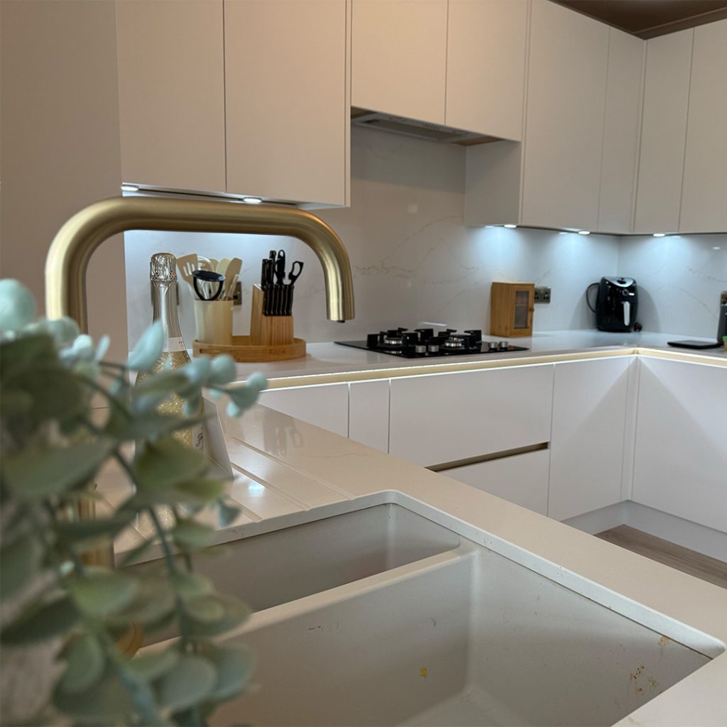 Pratts-Kitchen-03
